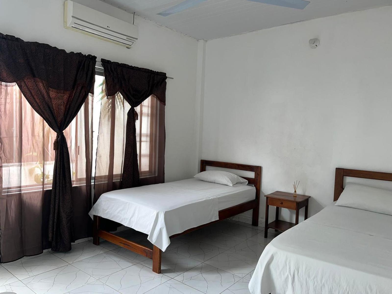 Hotel Heliconias เลติเซีย ภายนอก รูปภาพ
