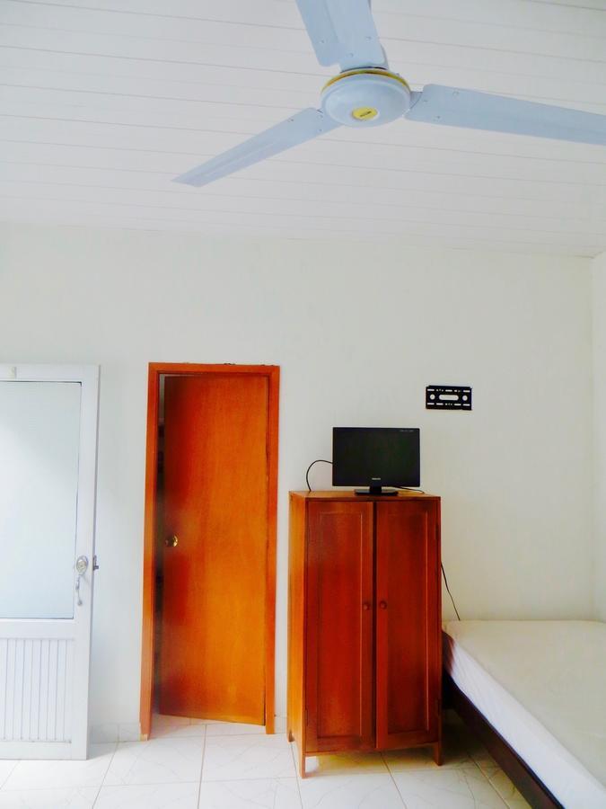 Hotel Heliconias เลติเซีย ภายนอก รูปภาพ